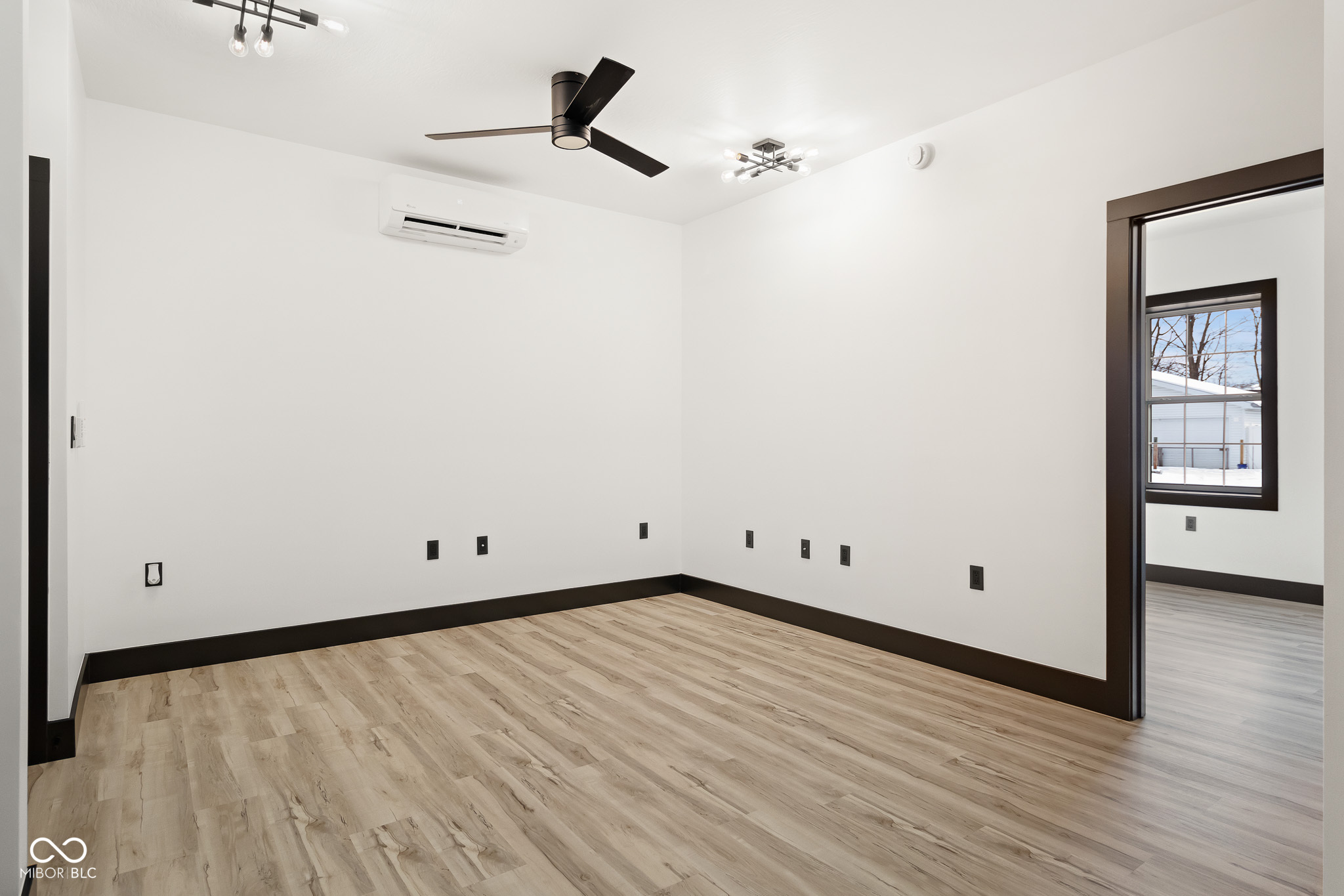 1013 14th Street Columbus, IN 47201 - Photo 17 of 25