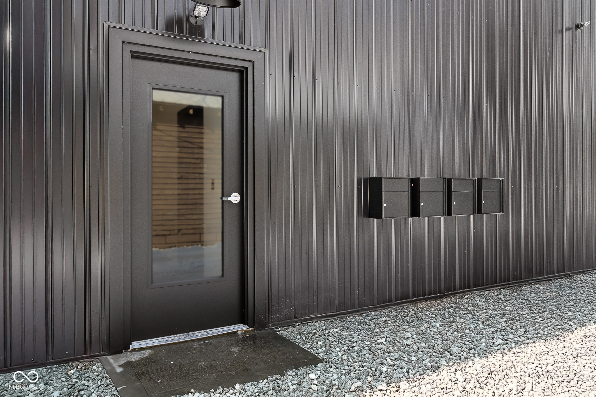 1013 14th Street Columbus, IN 47201 - Photo 2 of 25