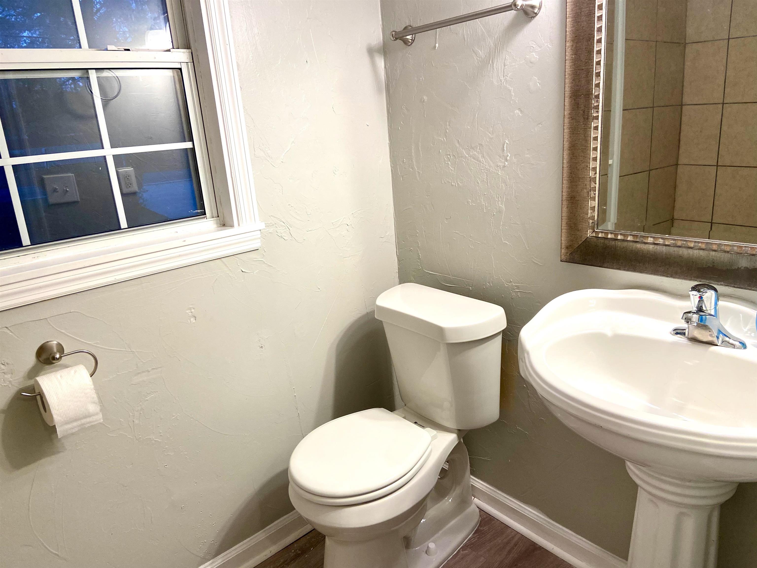 309 Ridge Road Tallahassee, FL 32305 - Photo 3 of 42