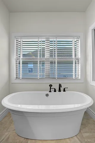 $625,000 | 7308 Kindlewood Drive, Edwardsville, IL 62025