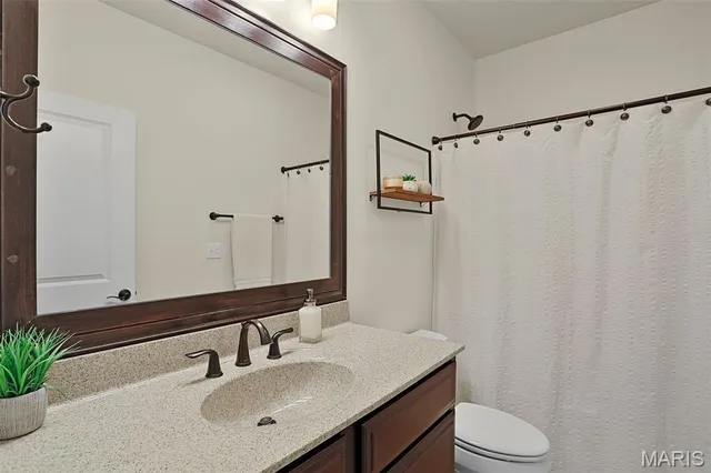 $625,000 | 7308 Kindlewood Drive, Edwardsville, IL 62025