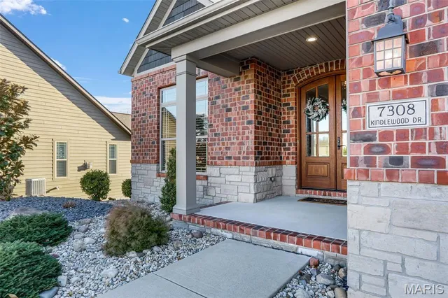 $625,000 | 7308 Kindlewood Drive, Edwardsville, IL 62025