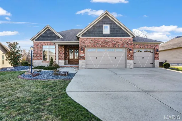 $625,000 | 7308 Kindlewood Drive, Edwardsville, IL 62025