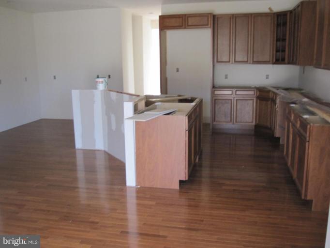 810 Childs Point Road Annapolis, MD 21401 - Photo 6 of 24 Kitchen