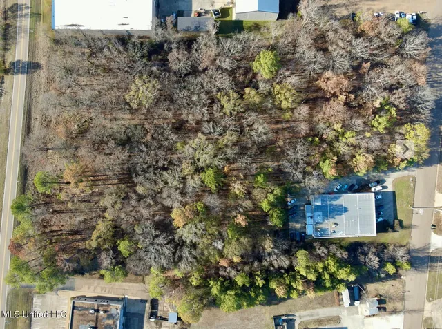 $525,000 | Cole Road, Ridgeland, MS 39157