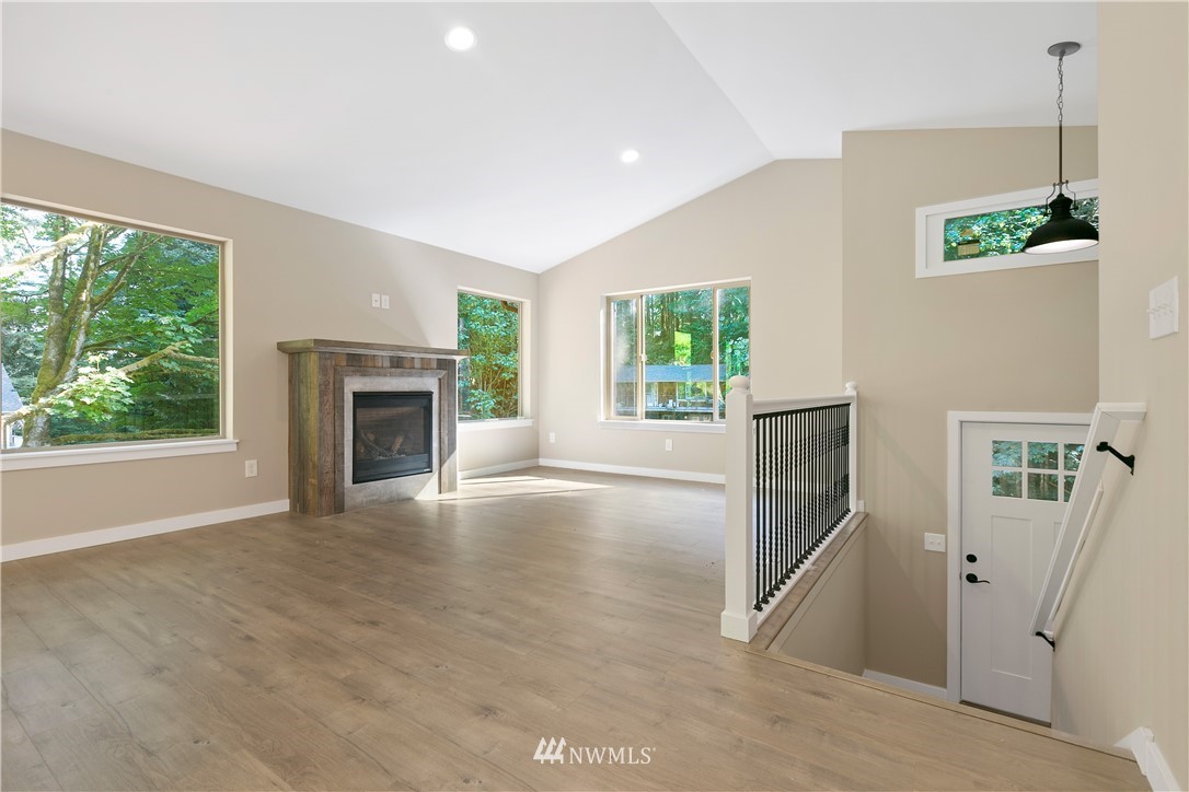 26 Maple Court Bellingham, WA 98229 - Photo 3 of 25 Gallery Image 3