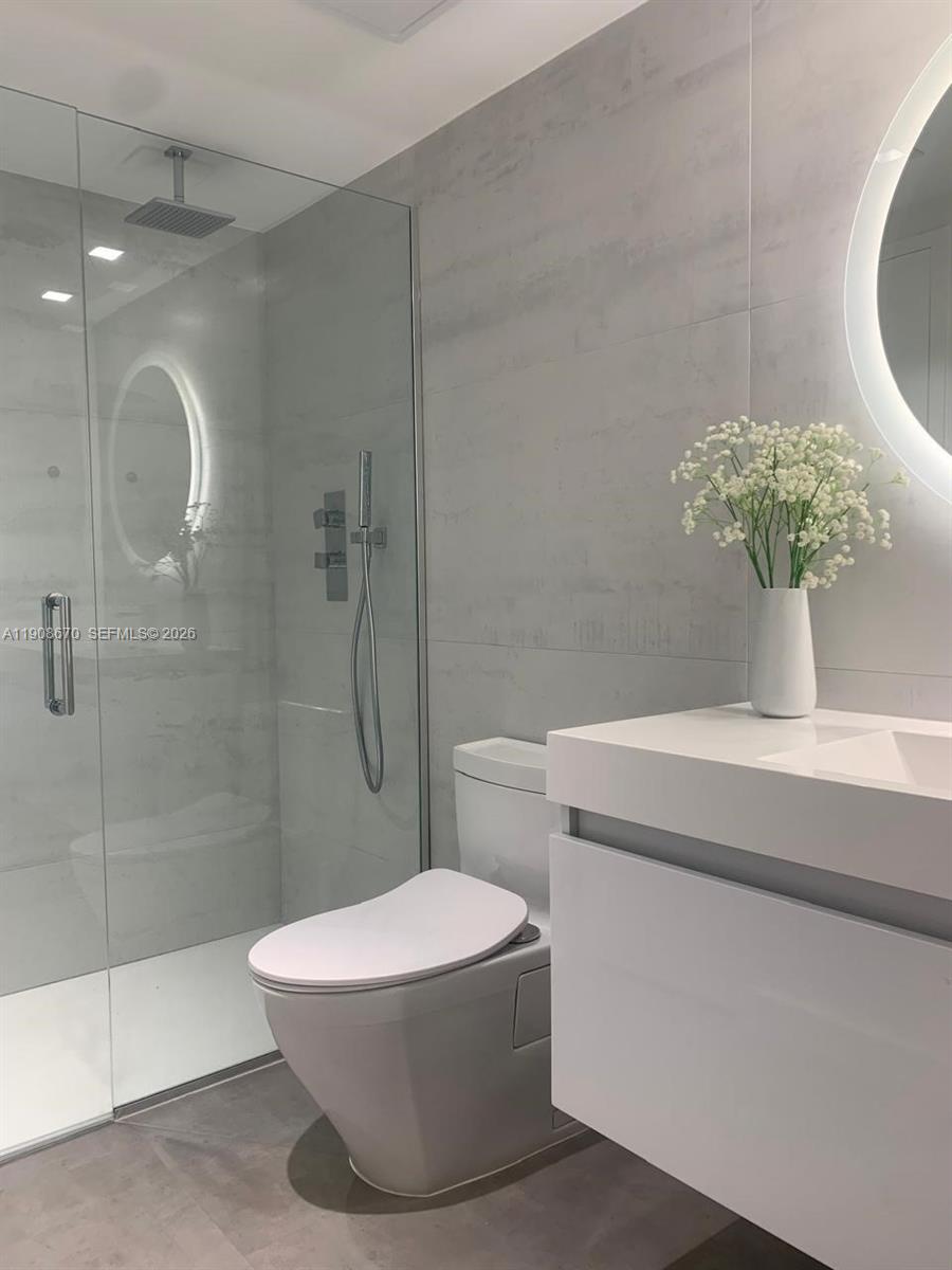 900 Bay Drive, Unit 818 Miami Beach, FL 33141 - Photo 14 of 32