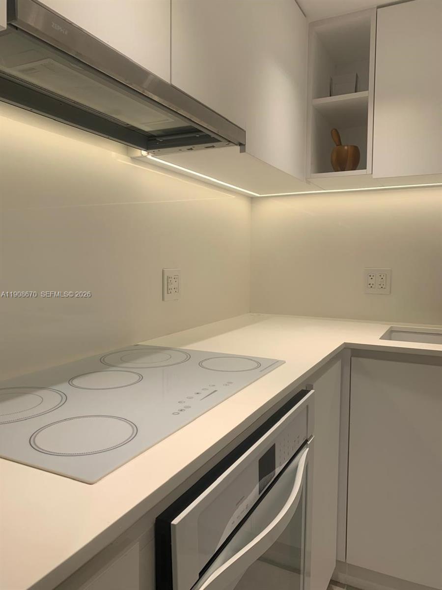 900 Bay Drive, Unit 818 Miami Beach, FL 33141 - Photo 9 of 32