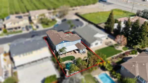 $1,029,000 | 1692 Biarritz Court, Tracy, CA 95304