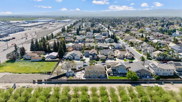 $1,029,000 | 1692 Biarritz Court, Tracy, CA 95304