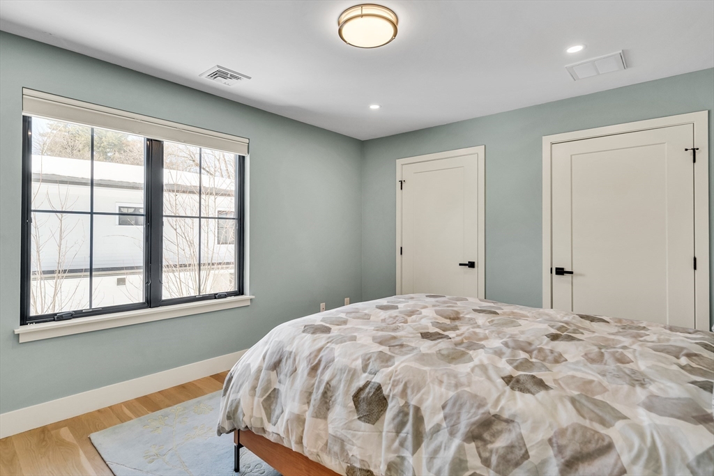 32 Lantern Lane Wellesley, MA 02481 - Photo 27 of 41