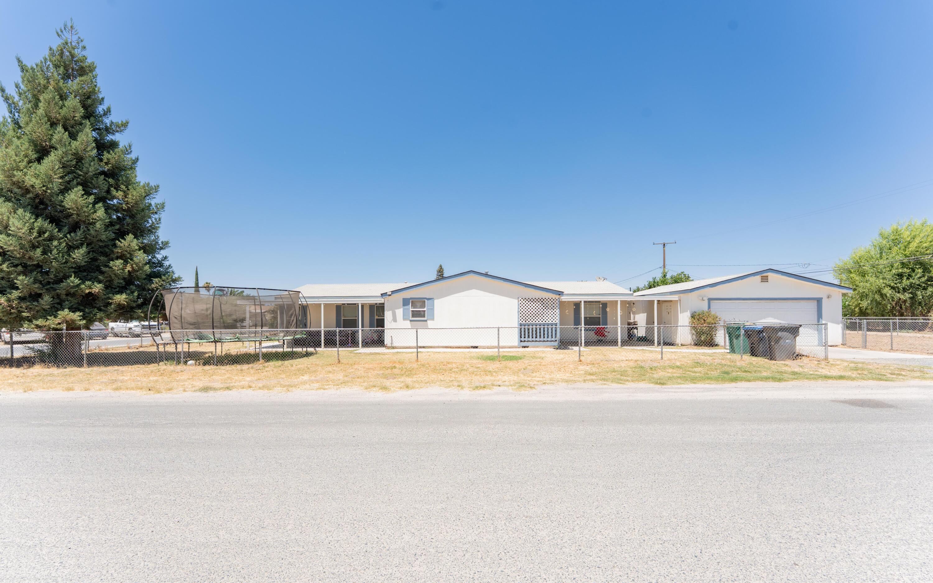 14710 Kilroy Road Porterville, CA 93257 - Photo 5 of 22 5