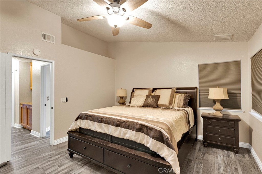 19121 Nimshew Road Apple Valley, CA 92308 - Photo 17 of 49