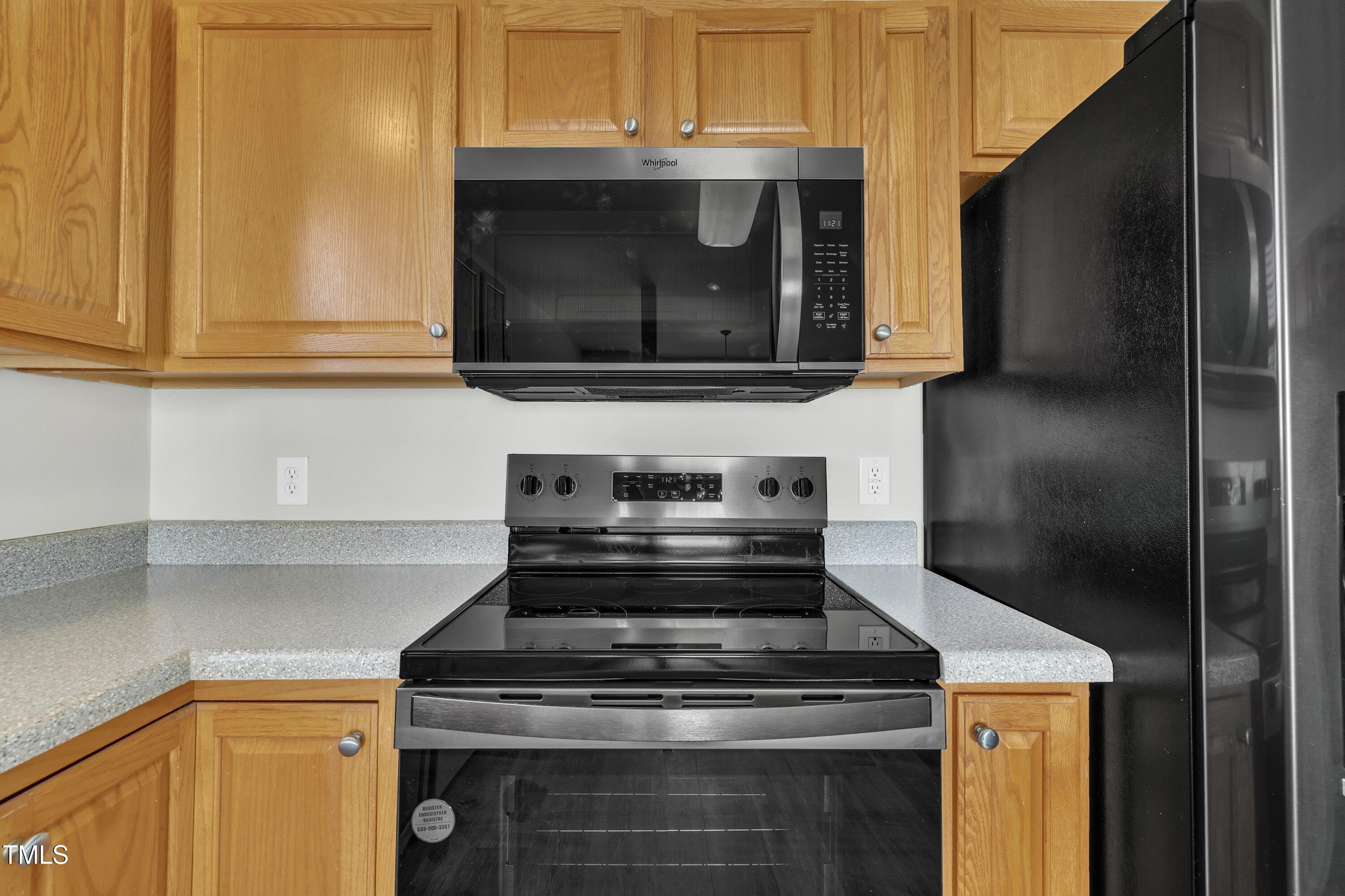 147 Tralee Drive Smithfield, NC 27577 - Photo 30 of 43 a stove top oven sitting inside of a kitchen