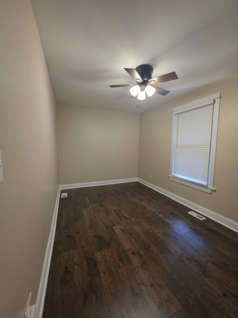 12019 South Perry Avenue Chicago, IL 60628 - Photo 6 of 15