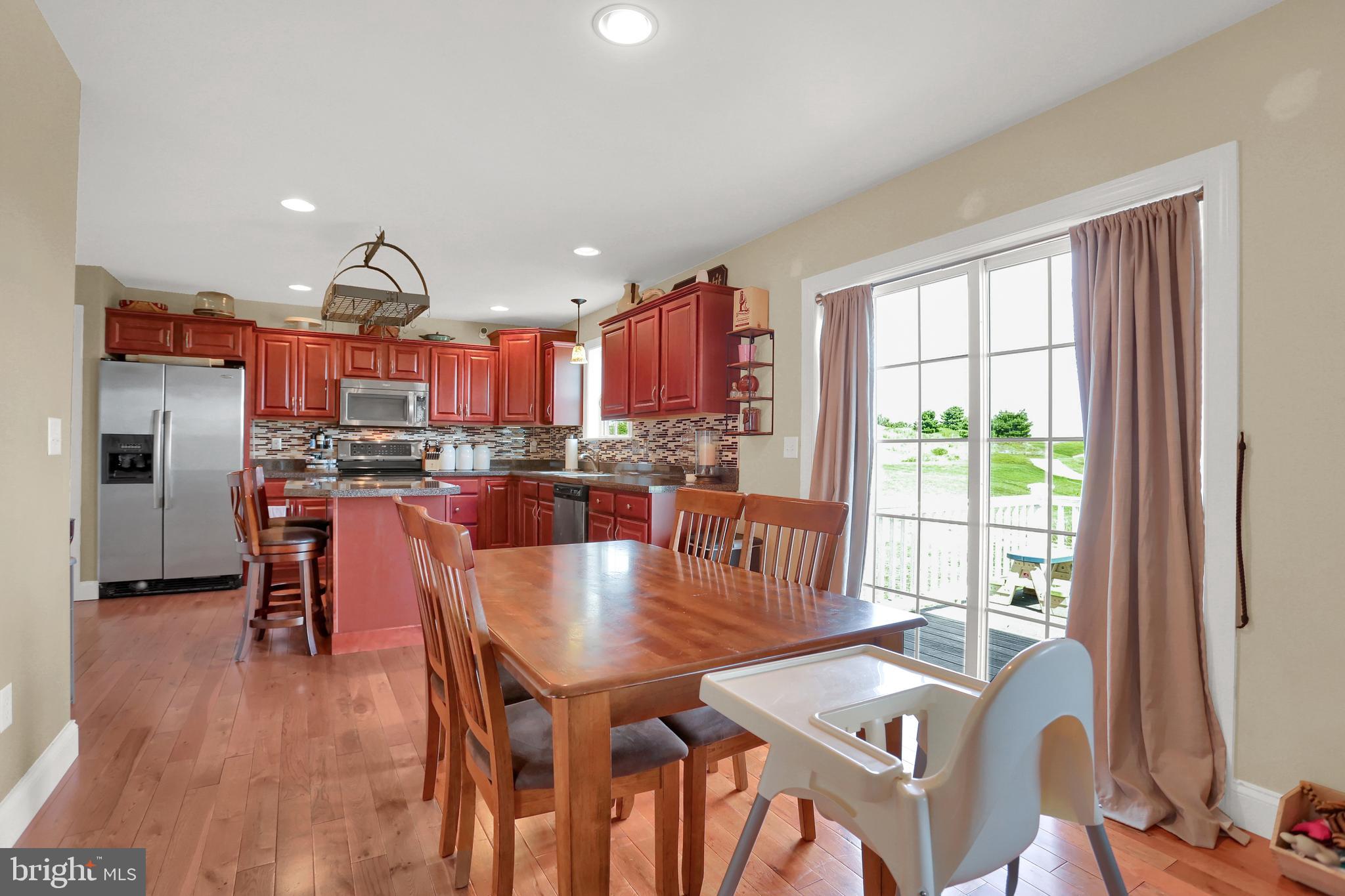 425 Riviera Street Mount Wolf, PA 17347 - Photo 12 of 41 Gallery Image 12