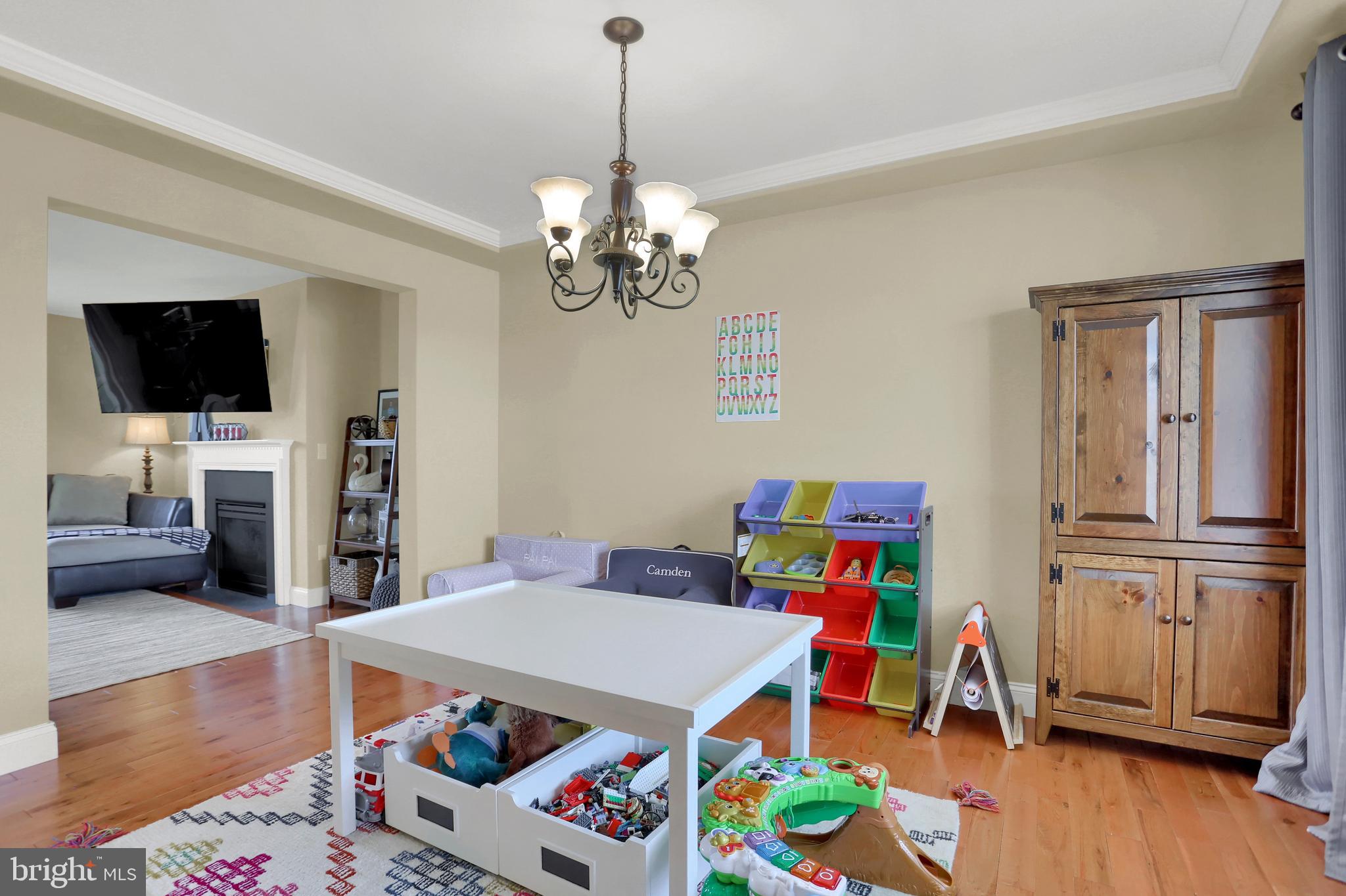 425 Riviera Street Mount Wolf, PA 17347 - Photo 8 of 41 Gallery Image 8