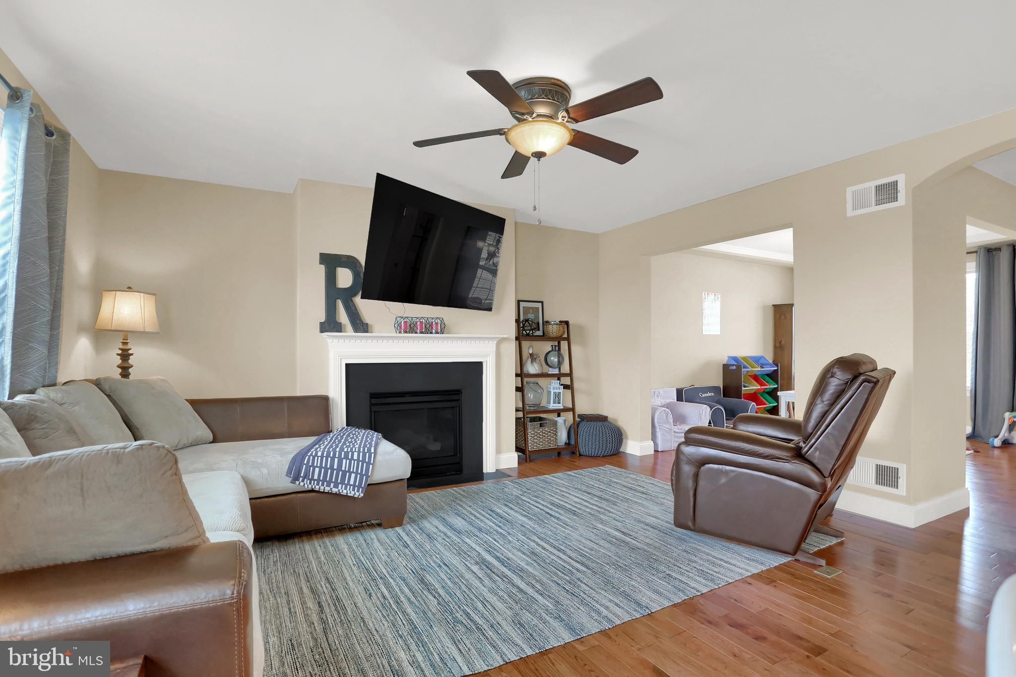 425 Riviera Street Mount Wolf, PA 17347 - Photo 10 of 41 Gallery Image 10