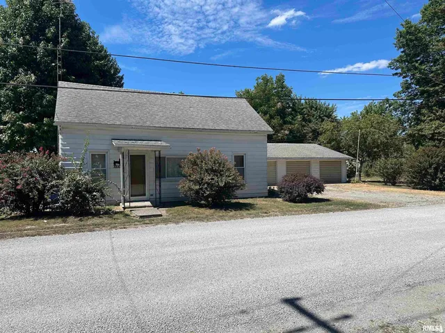 $98,900 | 1114 Broadway Street, Willisville, IL 62272