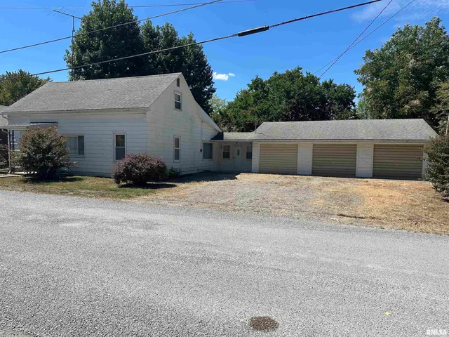 $98,900 | 1114 Broadway Street, Willisville, IL 62272