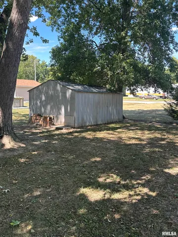 $98,900 | 1114 Broadway Street, Willisville, IL 62272