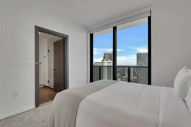 $1,250,000 | 398 Northeast 5th Street, Unit 3901, Miami, FL 33132