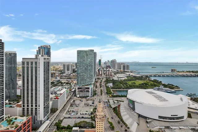 $1,250,000 | 398 Northeast 5th Street, Unit 3901, Miami, FL 33132