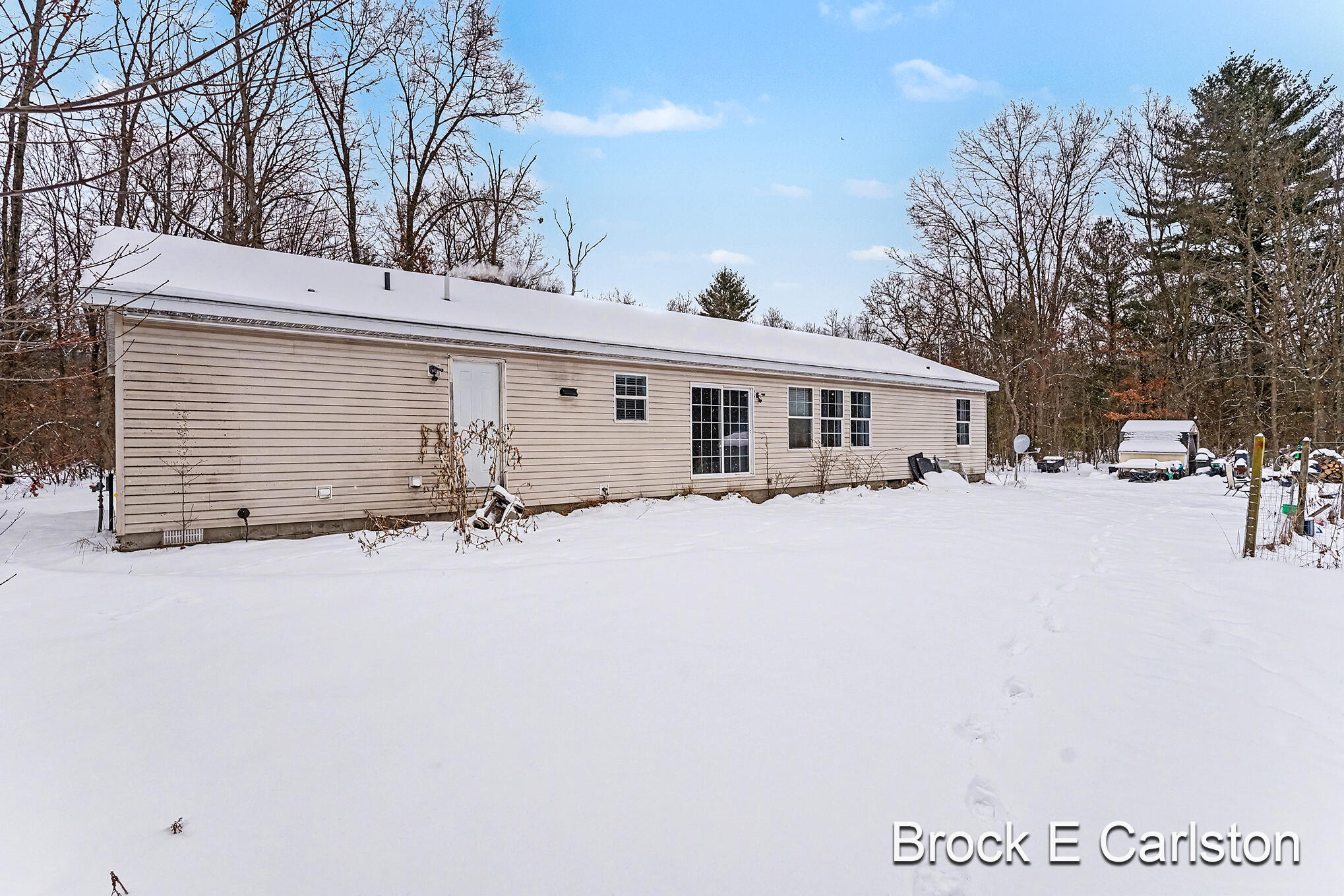 2742 Strand Road Muskegon, MI 49445 - Photo 25 of 27 DSC01885