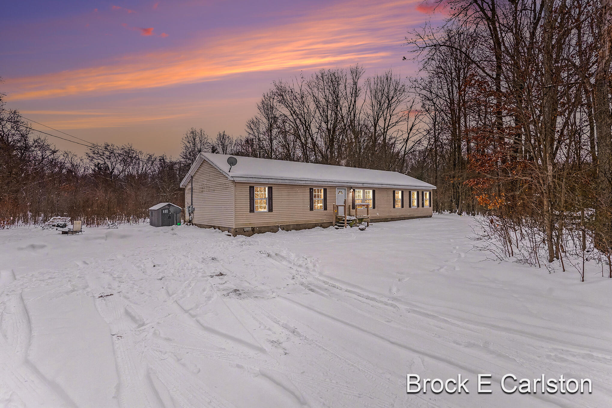 2742 Strand Road Muskegon, MI 49445 - Photo 4 of 27 DSC01883-twilight
