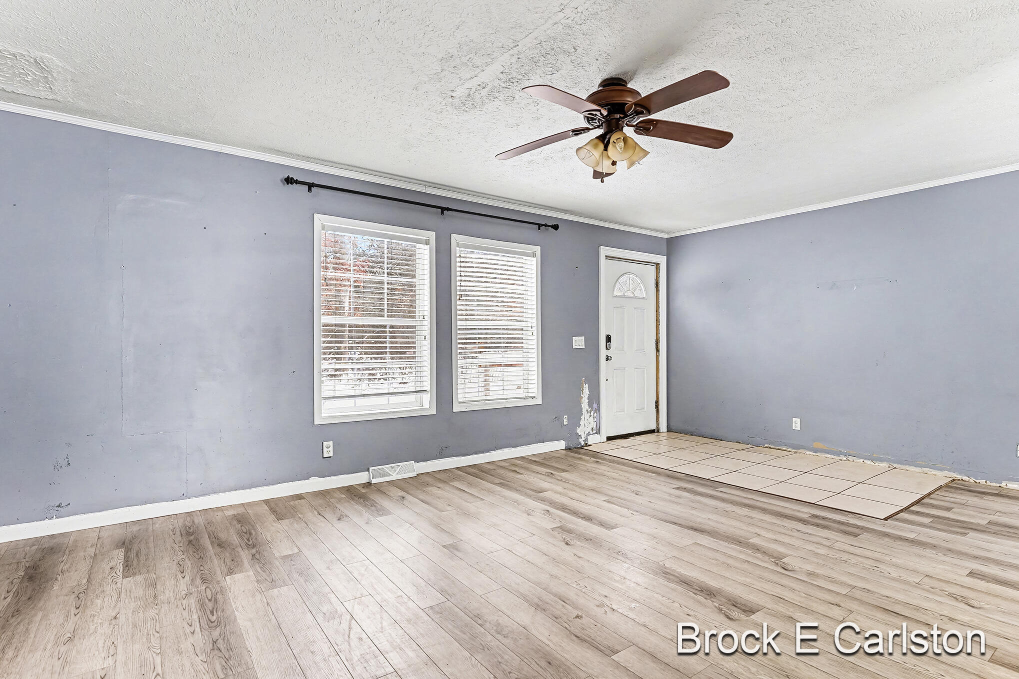 2742 Strand Road Muskegon, MI 49445 - Photo 5 of 27 DSC01879