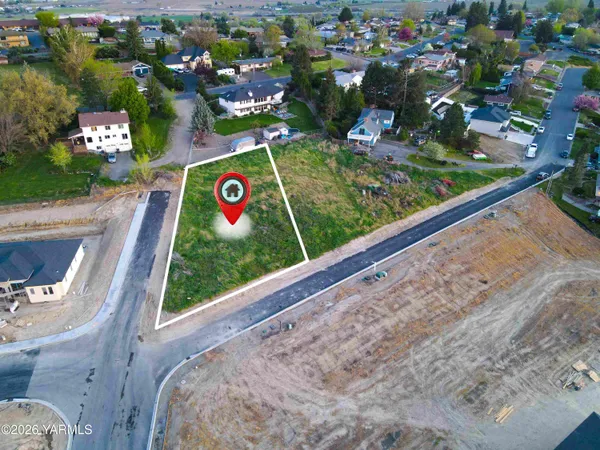 $95,000 | 829 Vine Avenue, Sunnyside, WA 98944