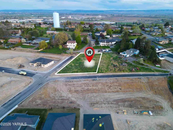 $95,000 | 829 Vine Avenue, Sunnyside, WA 98944