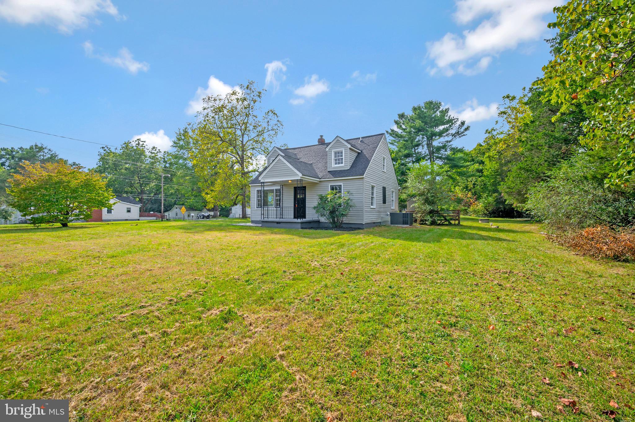 425 Sam Boyd Road Louisa, VA 23093 - Photo 5 of 40