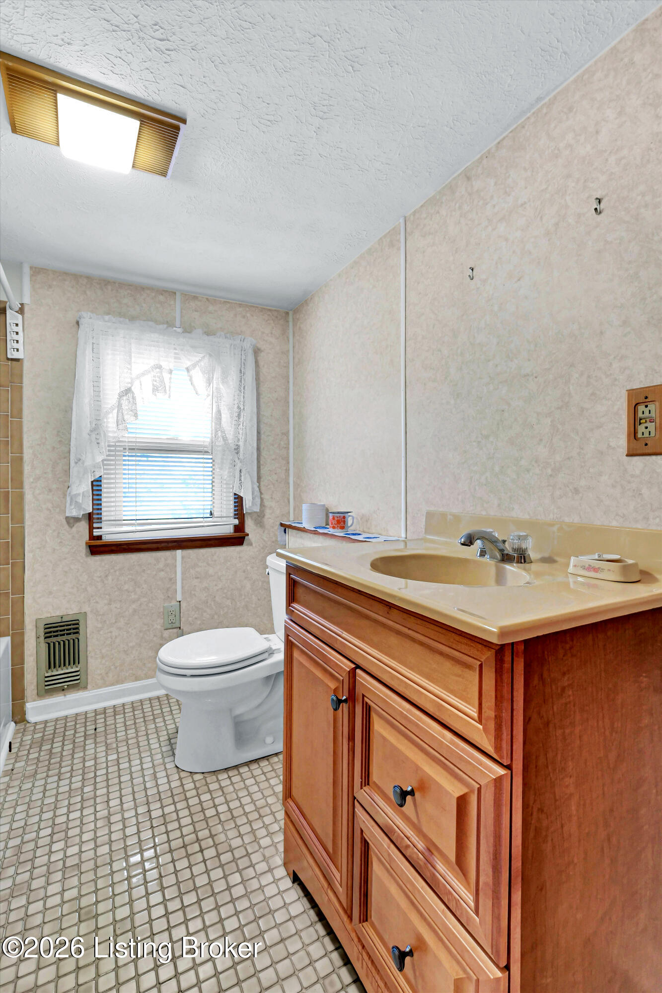 404 Gilliland Road Louisville, KY 40245 - Photo 34 of 56 43-404 Gilliland Rd