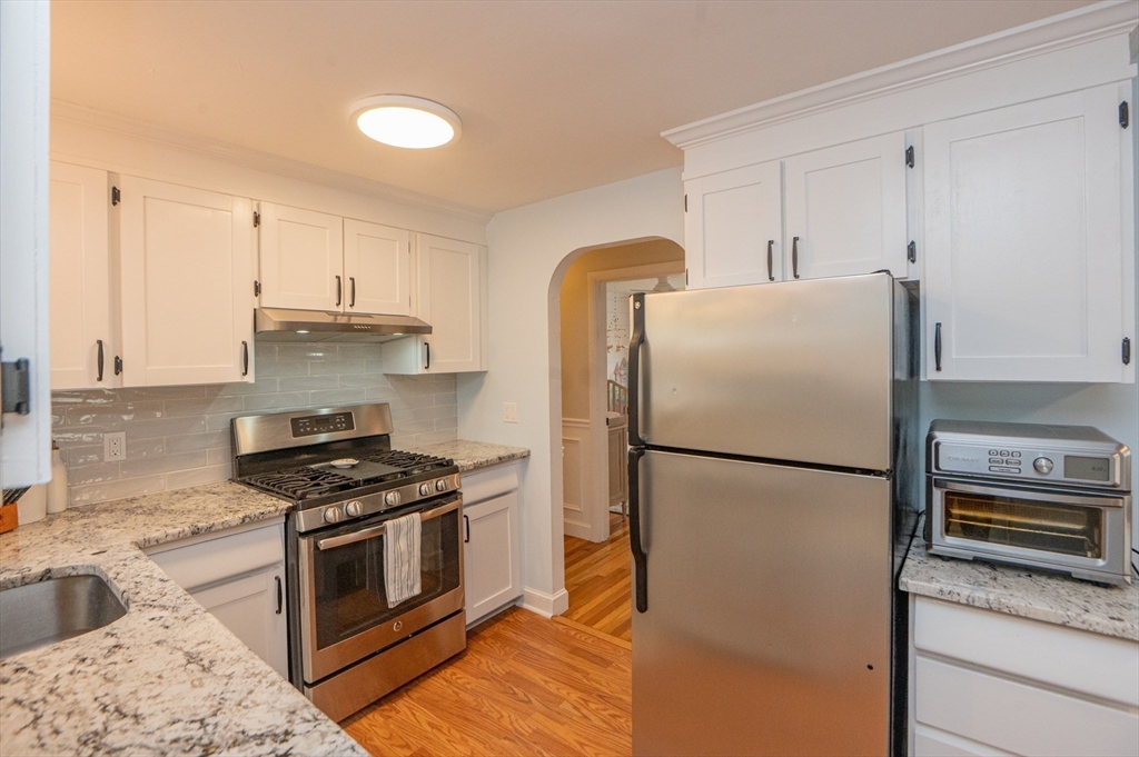 44 Harris Road Lynn, MA 01904 - Photo 7 of 26 Gallery Image 7