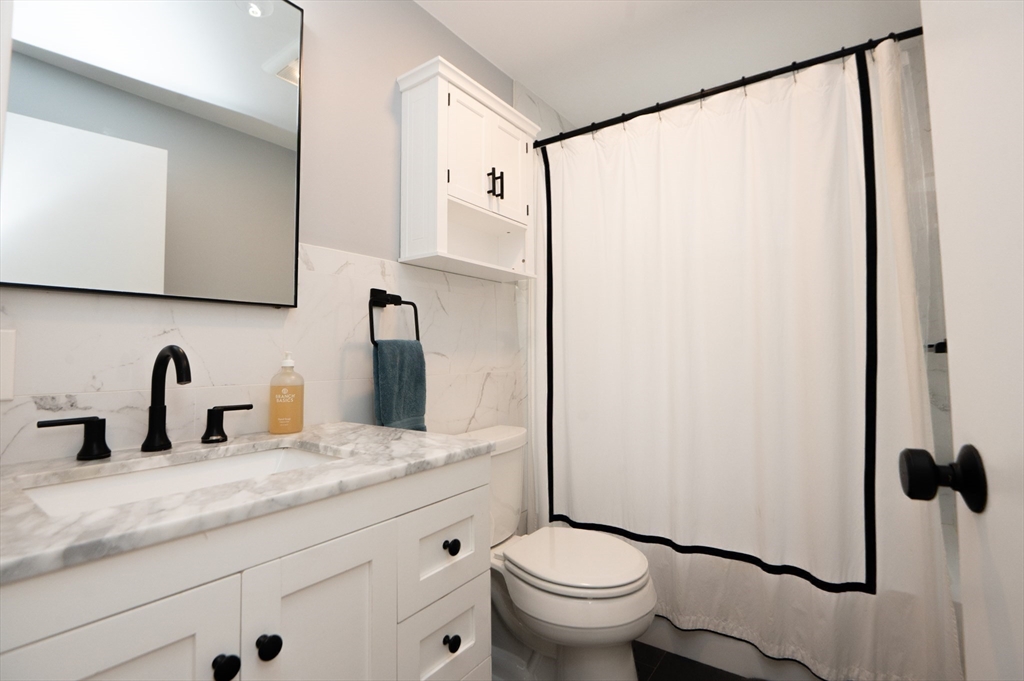 44 Harris Road Lynn, MA 01904 - Photo 10 of 26 Gallery Image 10