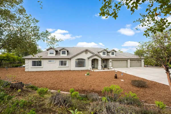 $1,199,000 | 30012 McKenna Heights Court, Valley Center, CA 92082