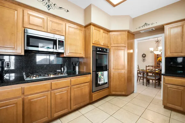 $1,199,000 | 30012 McKenna Heights Court, Valley Center, CA 92082
