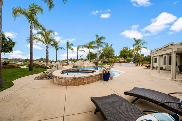 $1,199,000 | 30012 McKenna Heights Court, Valley Center, CA 92082