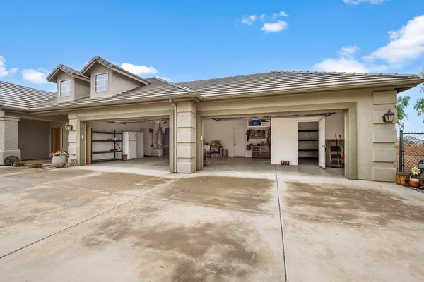 $1,199,000 | 30012 McKenna Heights Court, Valley Center, CA 92082