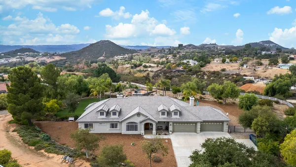 $1,199,000 | 30012 McKenna Heights Court, Valley Center, CA 92082