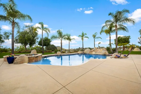 $1,199,000 | 30012 McKenna Heights Court, Valley Center, CA 92082