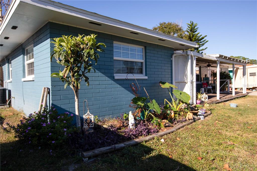 116 Silver Circle Edgewater, FL 32141 - Photo 3 of 36