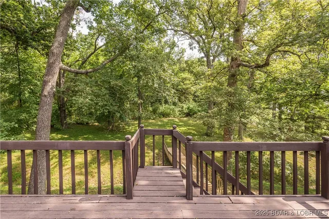 $449,900 | 401 Windridge Court, Jefferson City, MO 65109