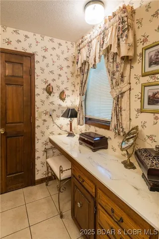 $449,900 | 401 Windridge Court, Jefferson City, MO 65109