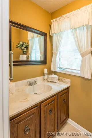 $449,900 | 401 Windridge Court, Jefferson City, MO 65109