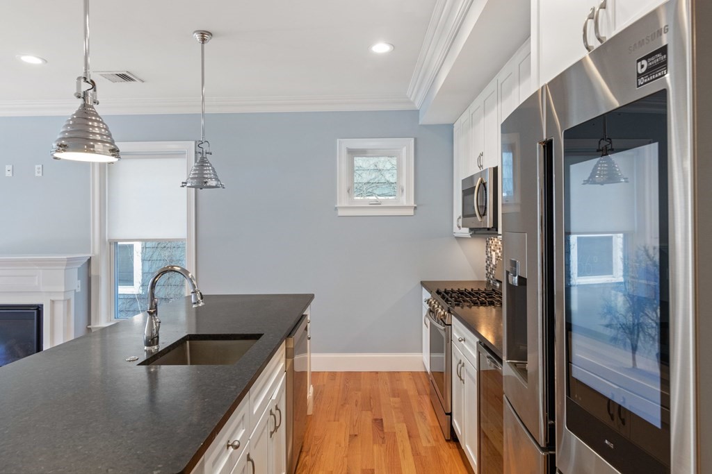 15 Preble Street, Unit 4 Boston, MA 02127 - Photo 1 of 23