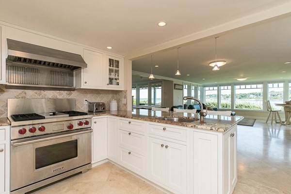 27 Wyoma Road Gloucester, MA 01930 - Photo 8 of 42 Gallery Image 8