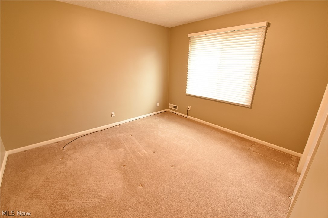 1817 Brainard Road Cleveland, OH 44124 - Photo 11 of 13
