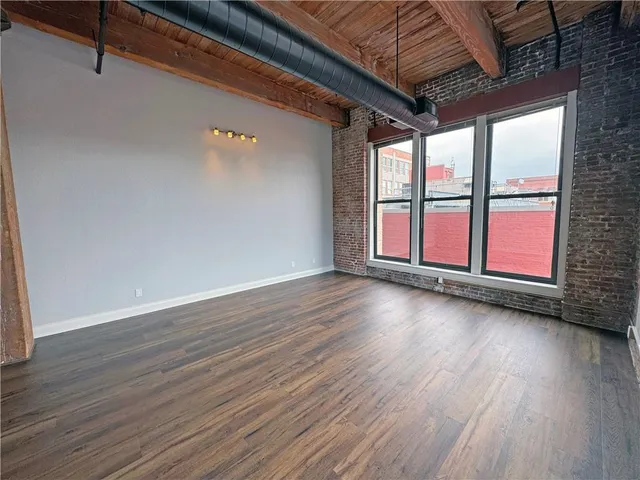 $154,000 | 308 West 8th Street, Unit 216, Kansas City, MO 64105